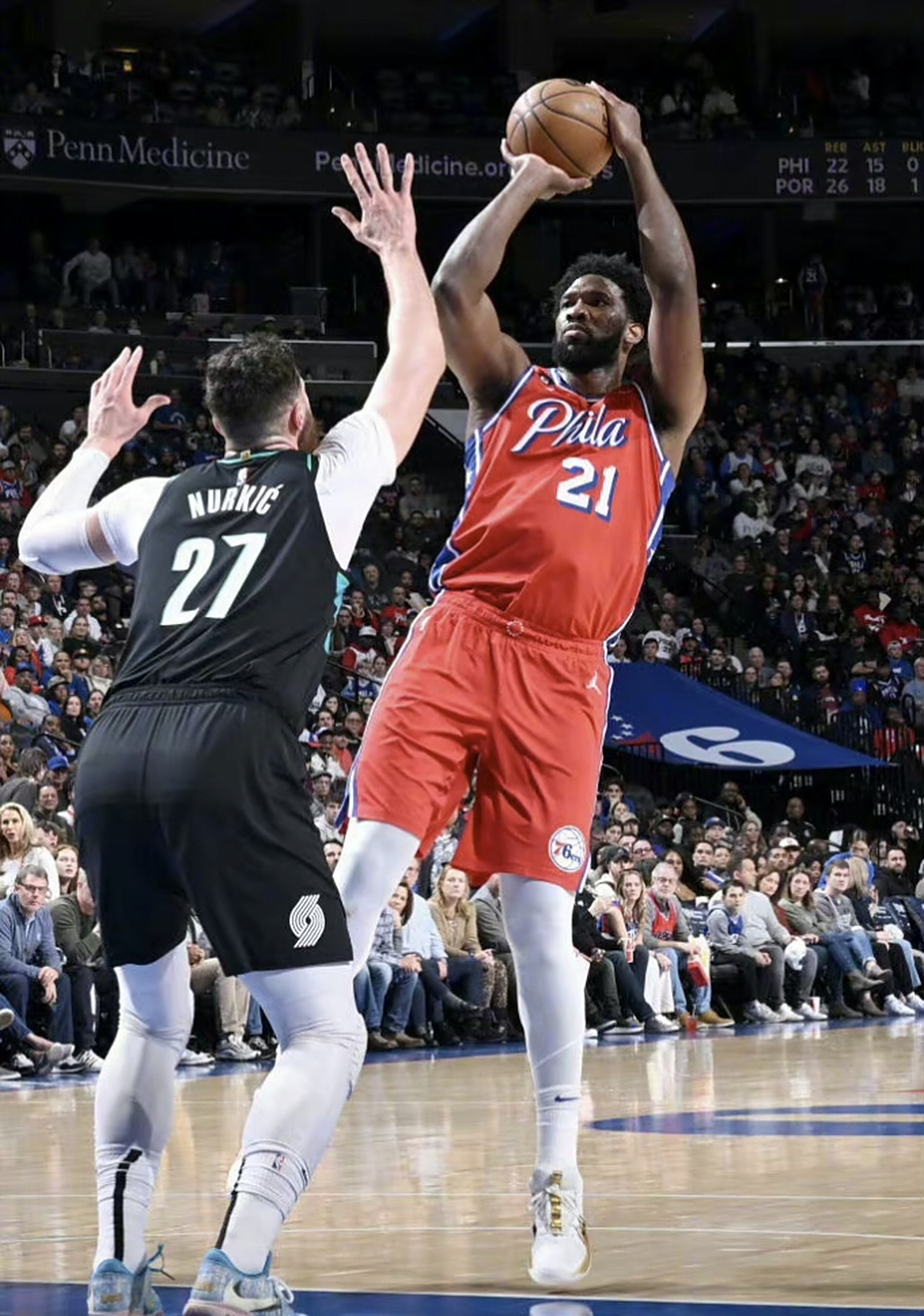 爱游戏在线-76人绝杀江苏队,浓眉哥扛起全队