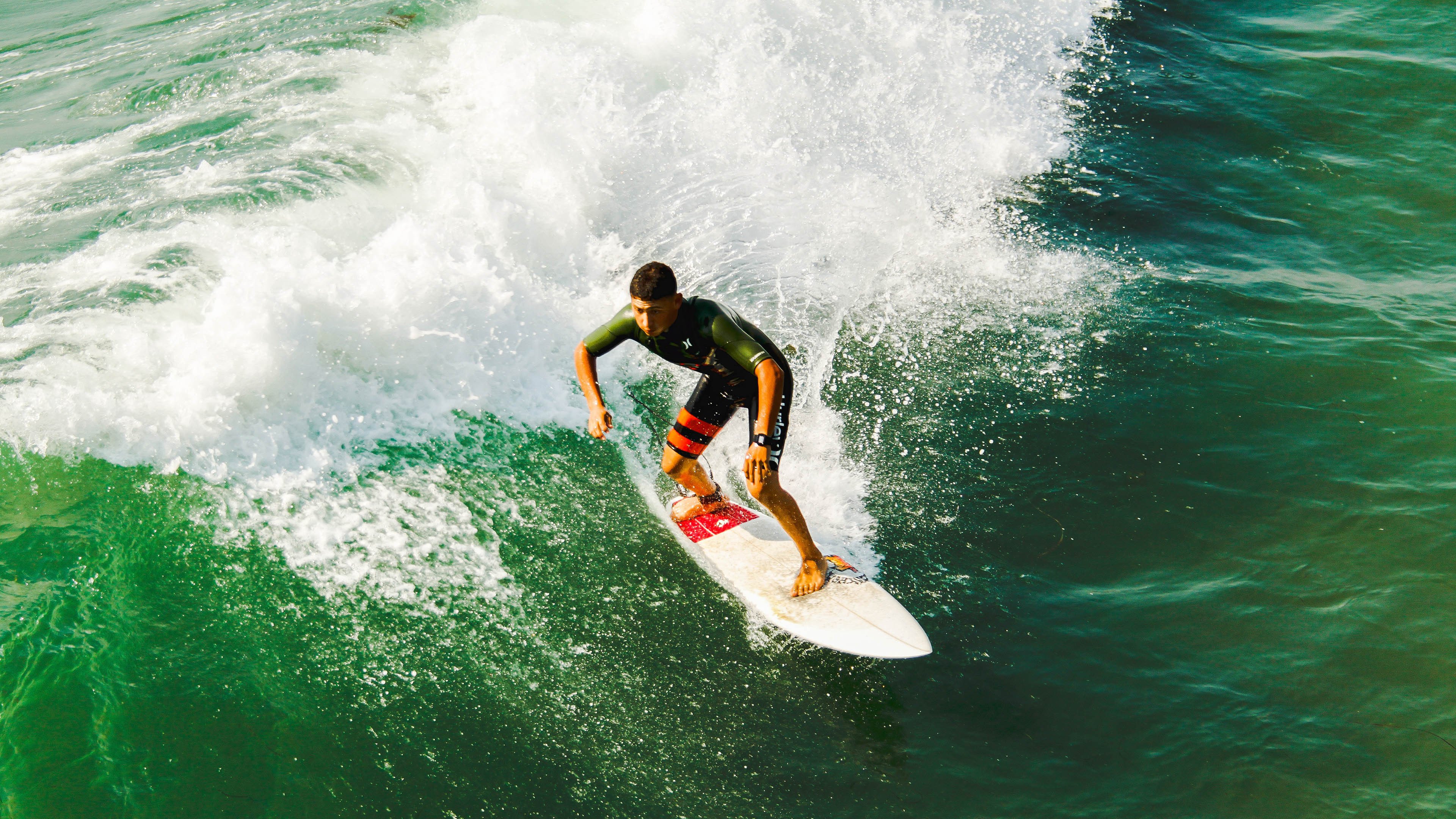 爱游戏入口-世界排名争夺战之夜，布雷默展现巨星价值